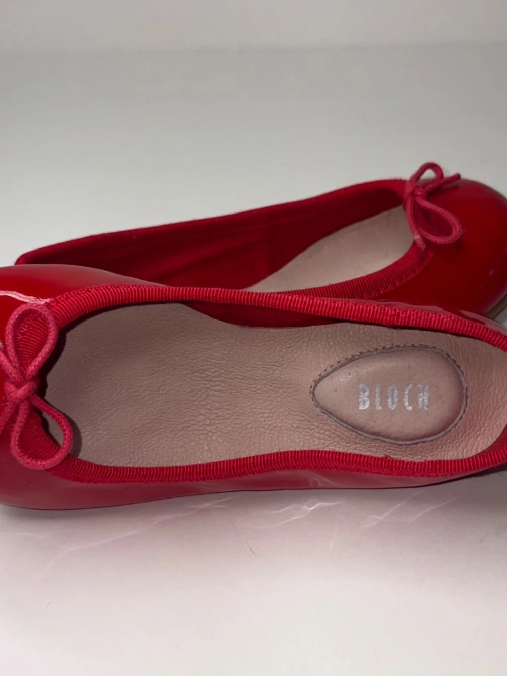 Bloch Red Patent Leather Ballet Flats Bow Women’s Size 9 NEW No Box